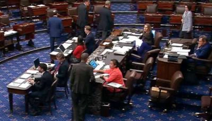 বাজেট পাসে ব্যর্থ সিনেট, ছয় বছর পর যুক্তরাষ্ট্রে ফের সরকার শাটডাউন