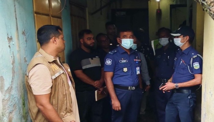মাকে ধর্ষণের অভিযোগে ৪ ভাই মিলে যুবককে জবাই করে হত্যা