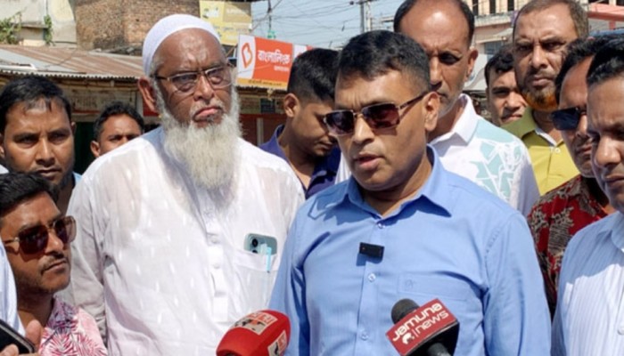 রাজশাহীতে তেলের কৃত্রিম সংকট রোধে কঠোর বার্তা নতুন ডিসির